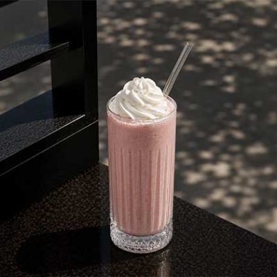 Çilekli Milkshake